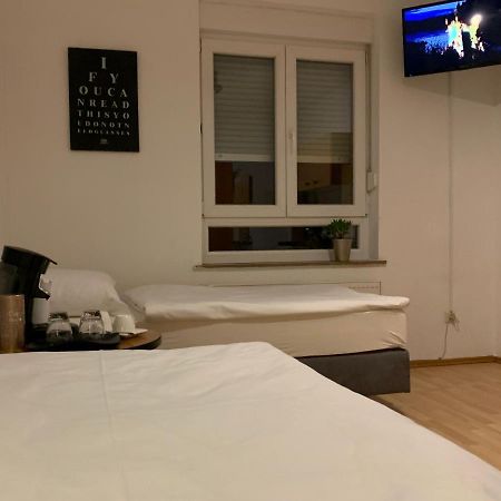 Апартаменти City Studio Am Hauptbahnhof Гайльбронн Екстер'єр фото